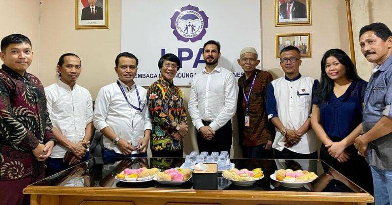 Instagram.com/kaksetosahabatanak